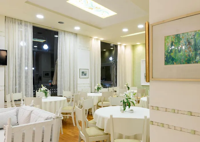 Hotel Timoleon 3*