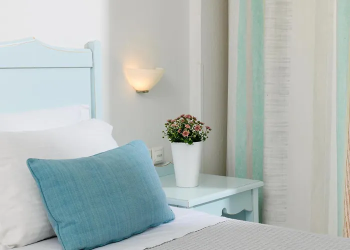 Timoleon Hotel 3*