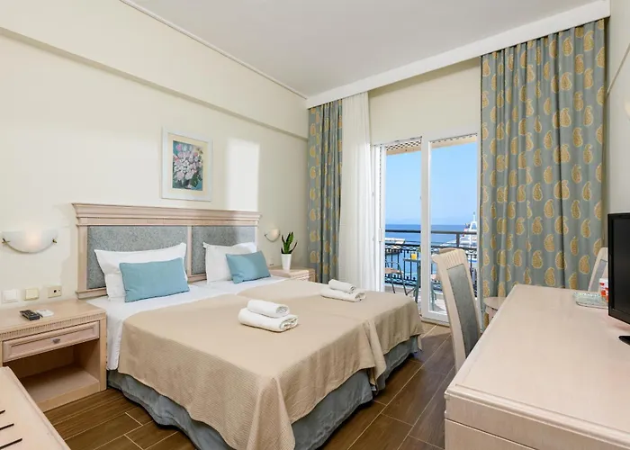 Timoleon Hotel 3*