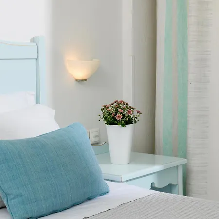 Timoleon Hotel 3*